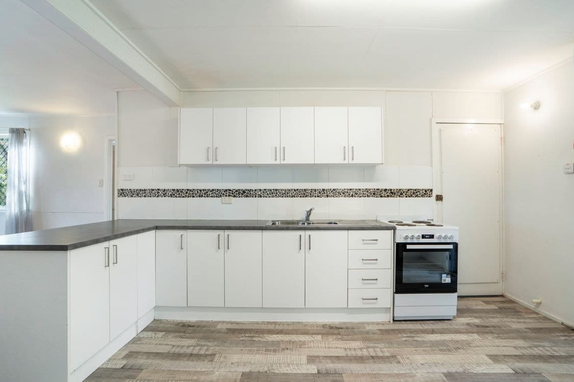 17 Brisbane Road, REDBANK, QLD 4301, Redbank - Thumbnail 6