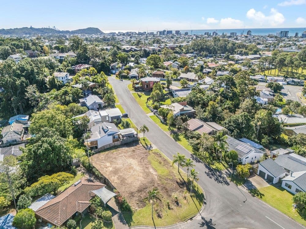 8 Ballidu Close, Elanora, QLD 4221, Elanora - Thumbnail 8