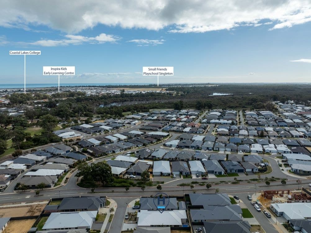 40 Barracoota Loop, LAKELANDS, WA 6180, Lakelands - Image 1