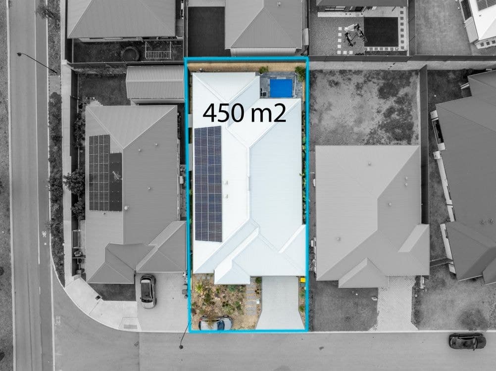 40 Barracoota Loop, LAKELANDS, WA 6180, Lakelands - Thumbnail 2