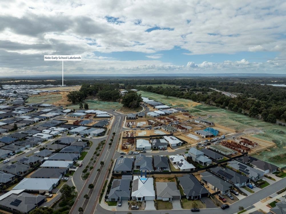 40 Barracoota Loop, LAKELANDS, WA 6180, Lakelands - Thumbnail 3