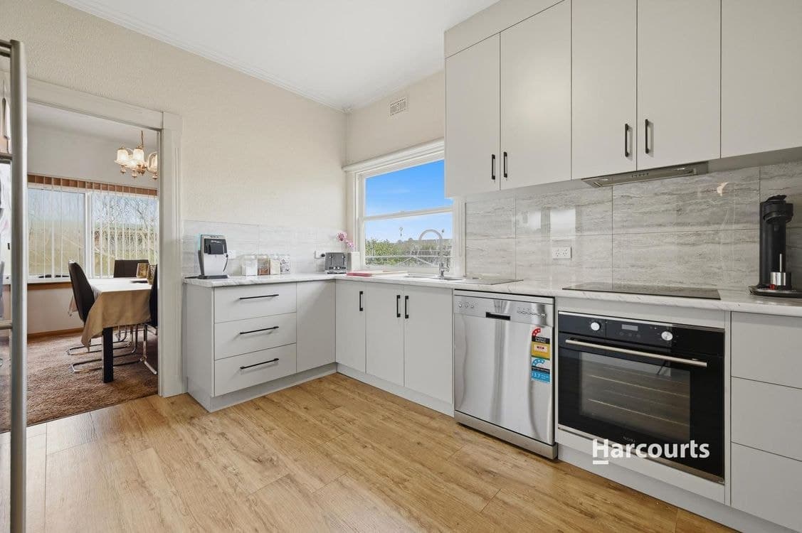 87 Parker Street, DEVONPORT, TAS 7310, Devonport - Thumbnail 4