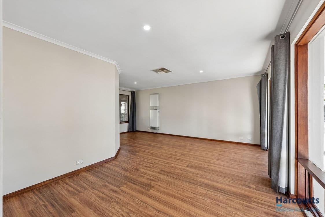 16 Homestead Drive, HILLBANK, SA 5112, Hillbank - Thumbnail 2
