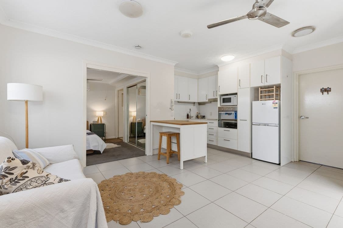 1/71 Thistle Street, LUTWYCHE, QLD 4030, Lutwyche - Thumbnail 2