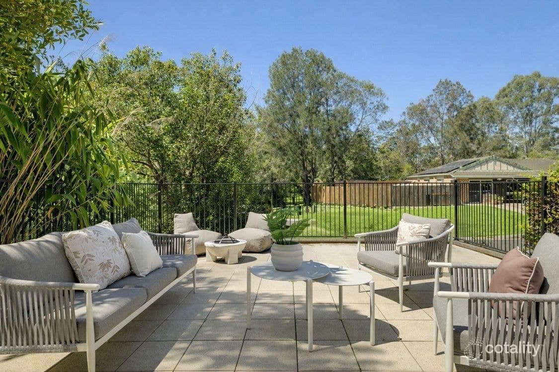 4 Riviera  Ct, OXLEY, QLD 4075, Oxley - Thumbnail 2