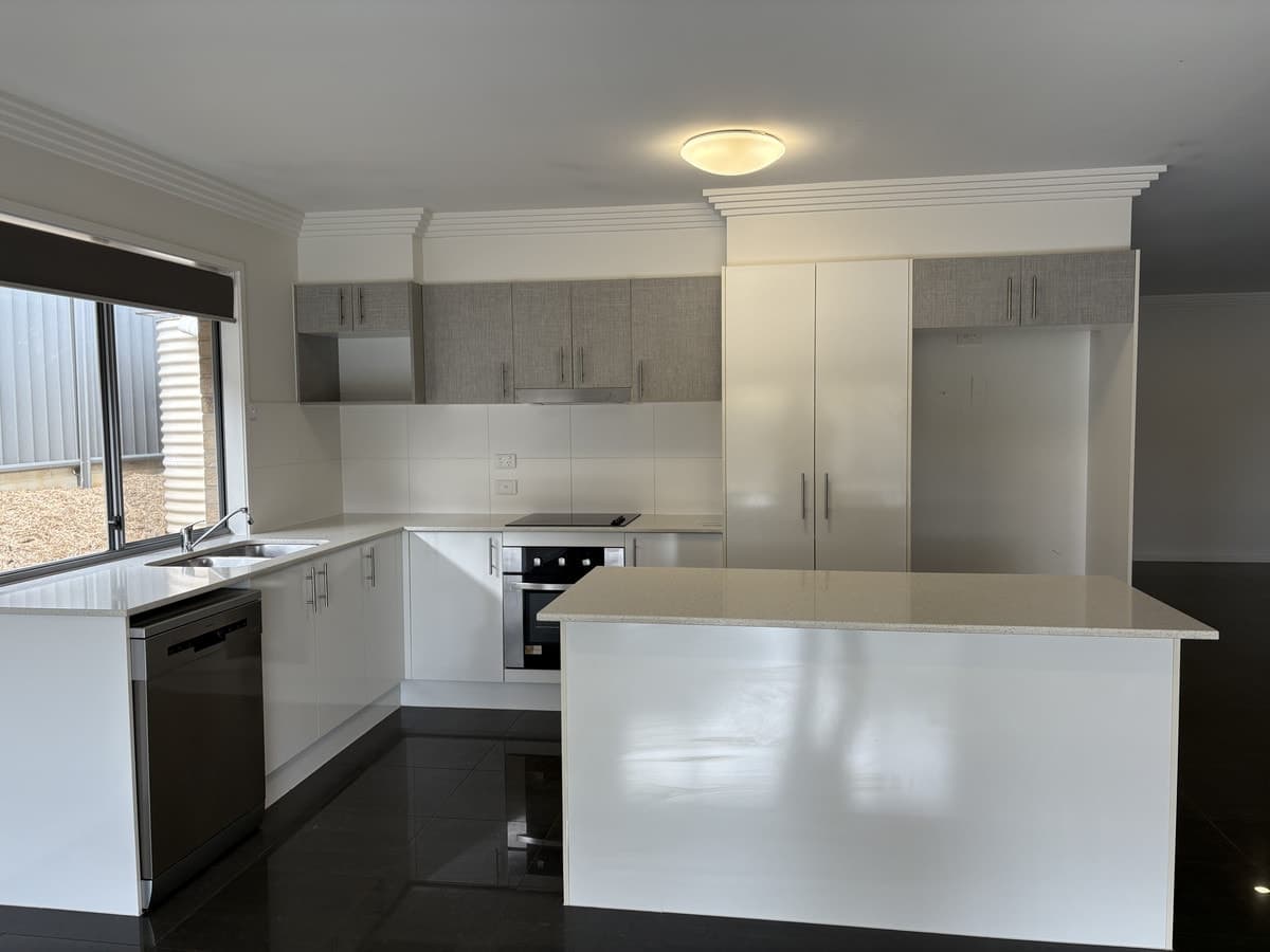 6 Natalia Court, Warwick QLD 4370, Warwick - Thumbnail 4