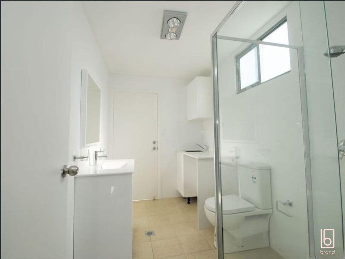 2A Kingston Road, KANWAL, Kanwal - Thumbnail 2