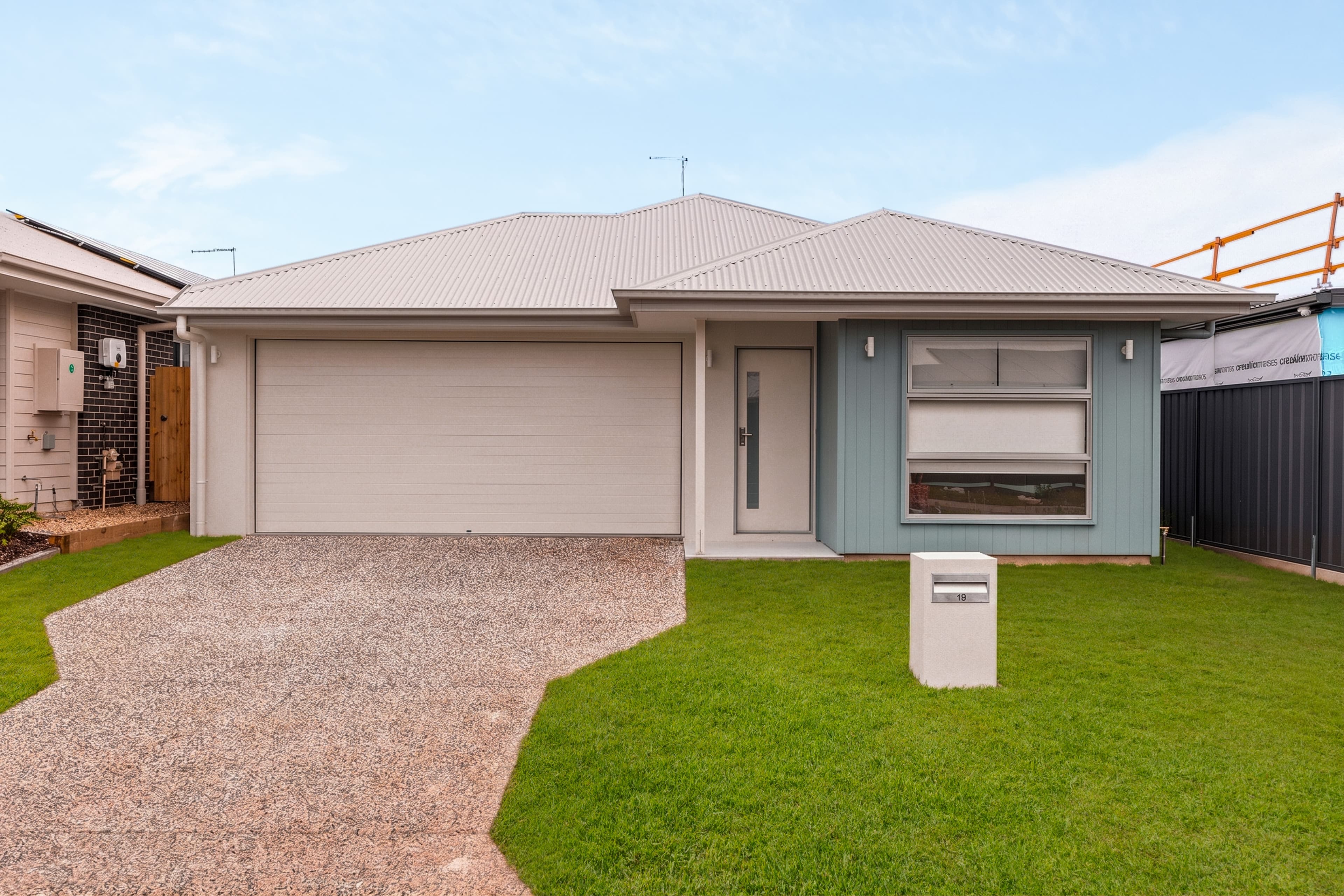 19 Yellowrobin Circuit, Morayfield - Image 1
