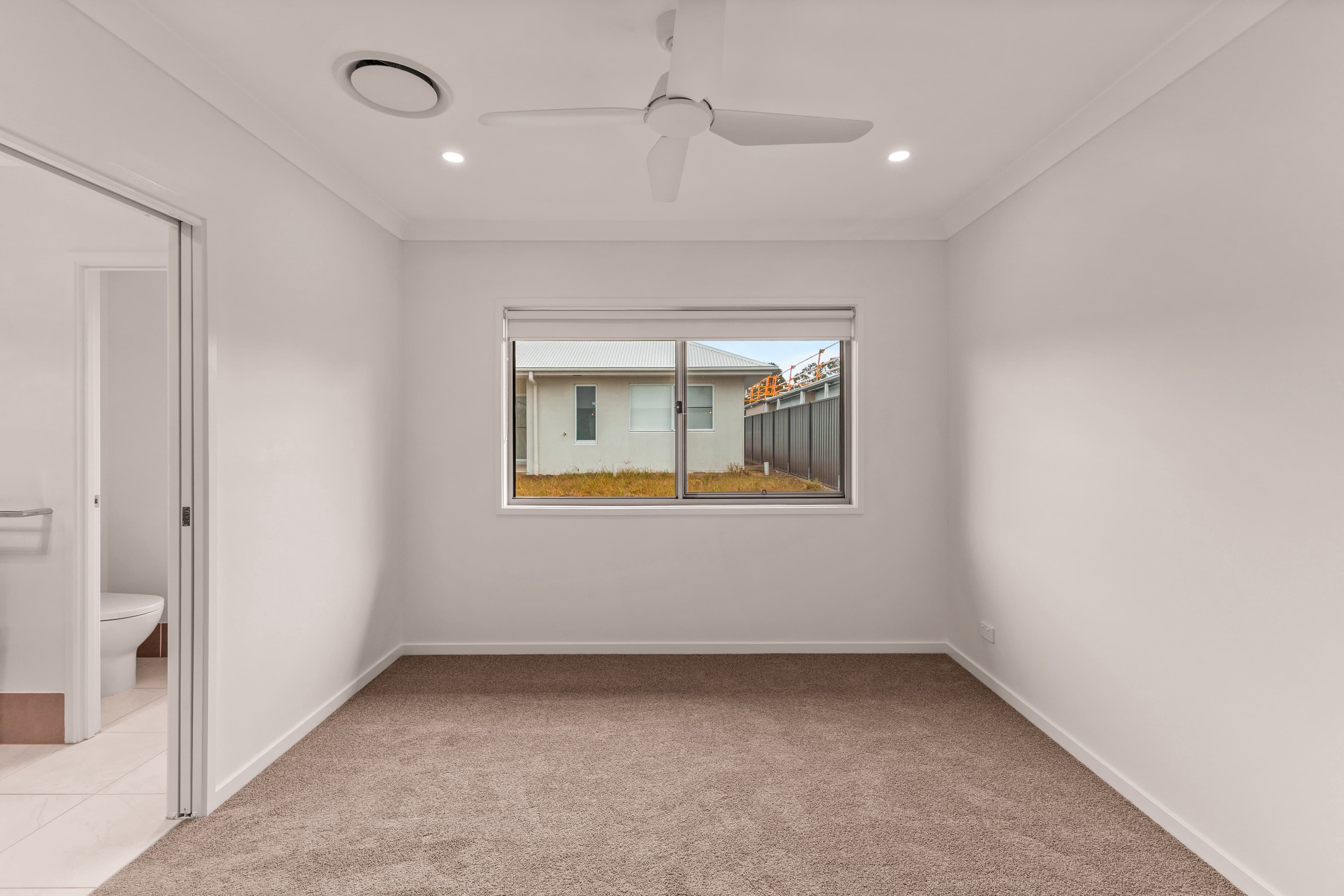 19 Yellowrobin Circuit, Morayfield - Thumbnail 7