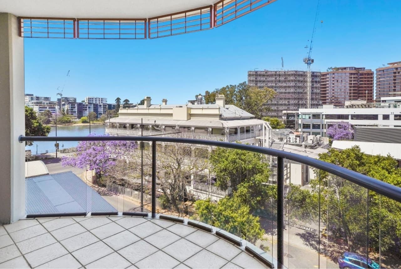 1-9 Sylvan Road, Toowong - Thumbnail 2