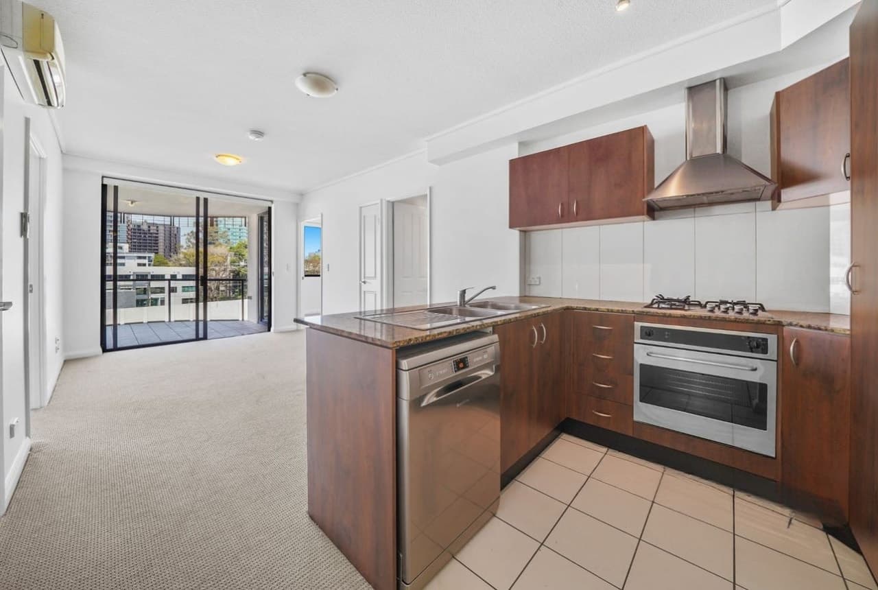 1-9 Sylvan Road, Toowong - Thumbnail 6