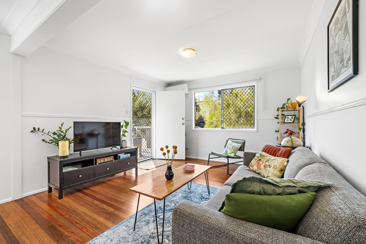 72 Mcfadden Street, Wynnum - Thumbnail 3