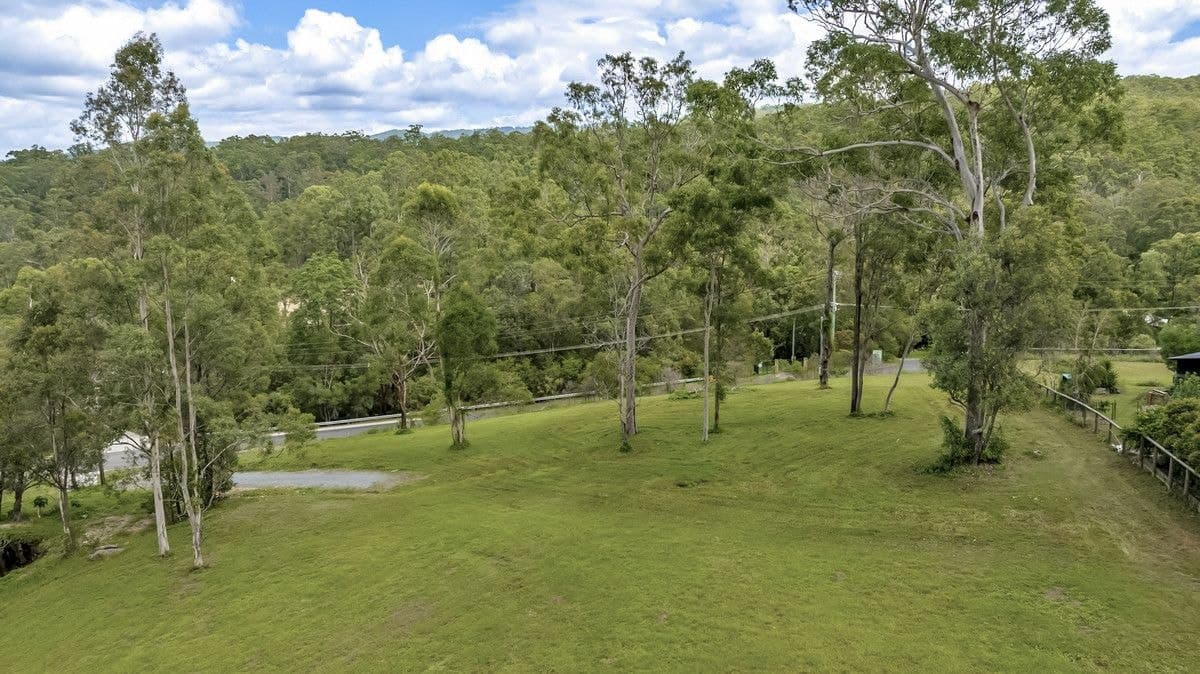 135 Country Crescent, Nerang, QLD 4211, Nerang - Thumbnail 6