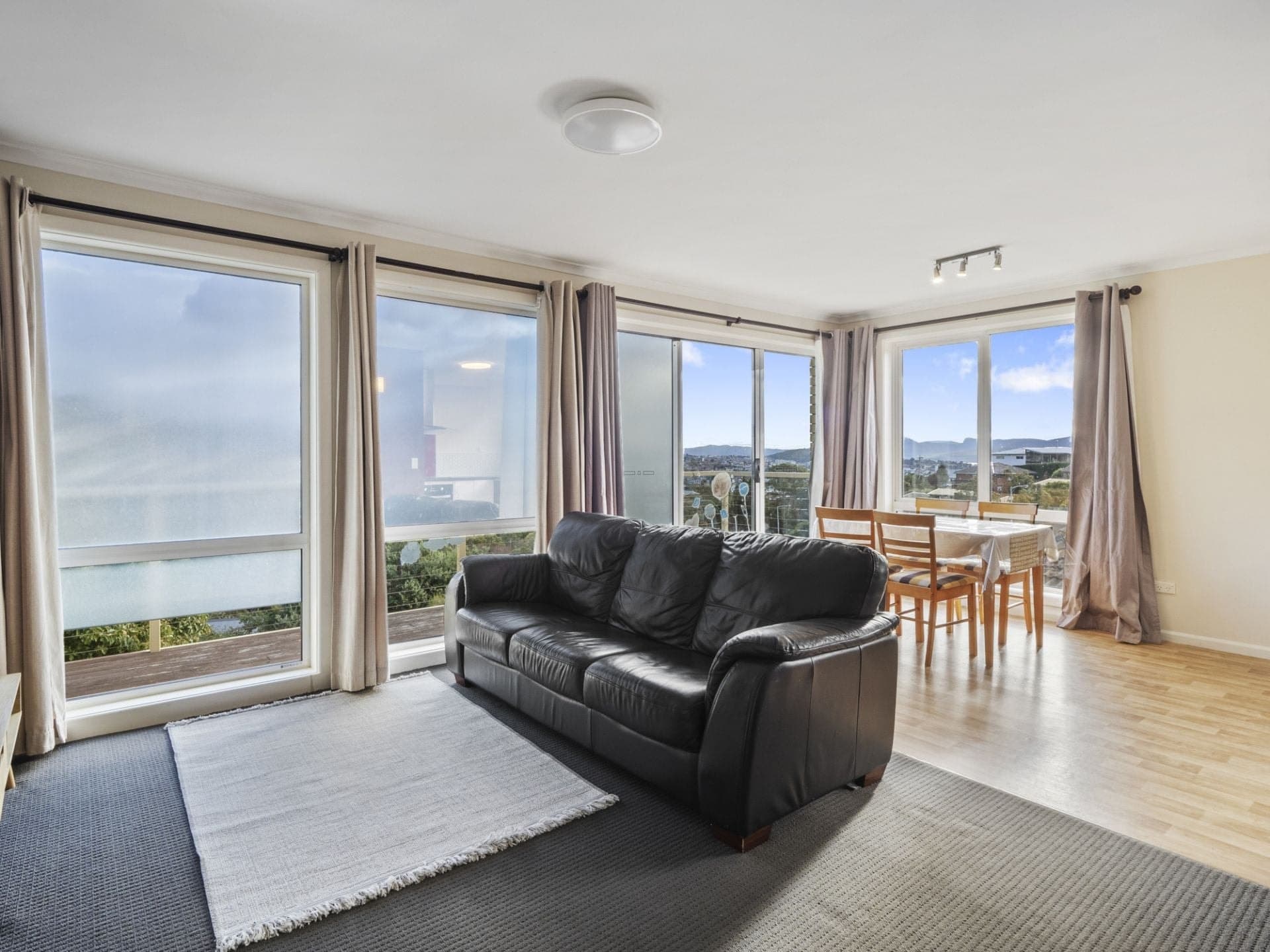 1/8 Dalkeith Court, Sandy Bay, Sandy Bay - Thumbnail 3