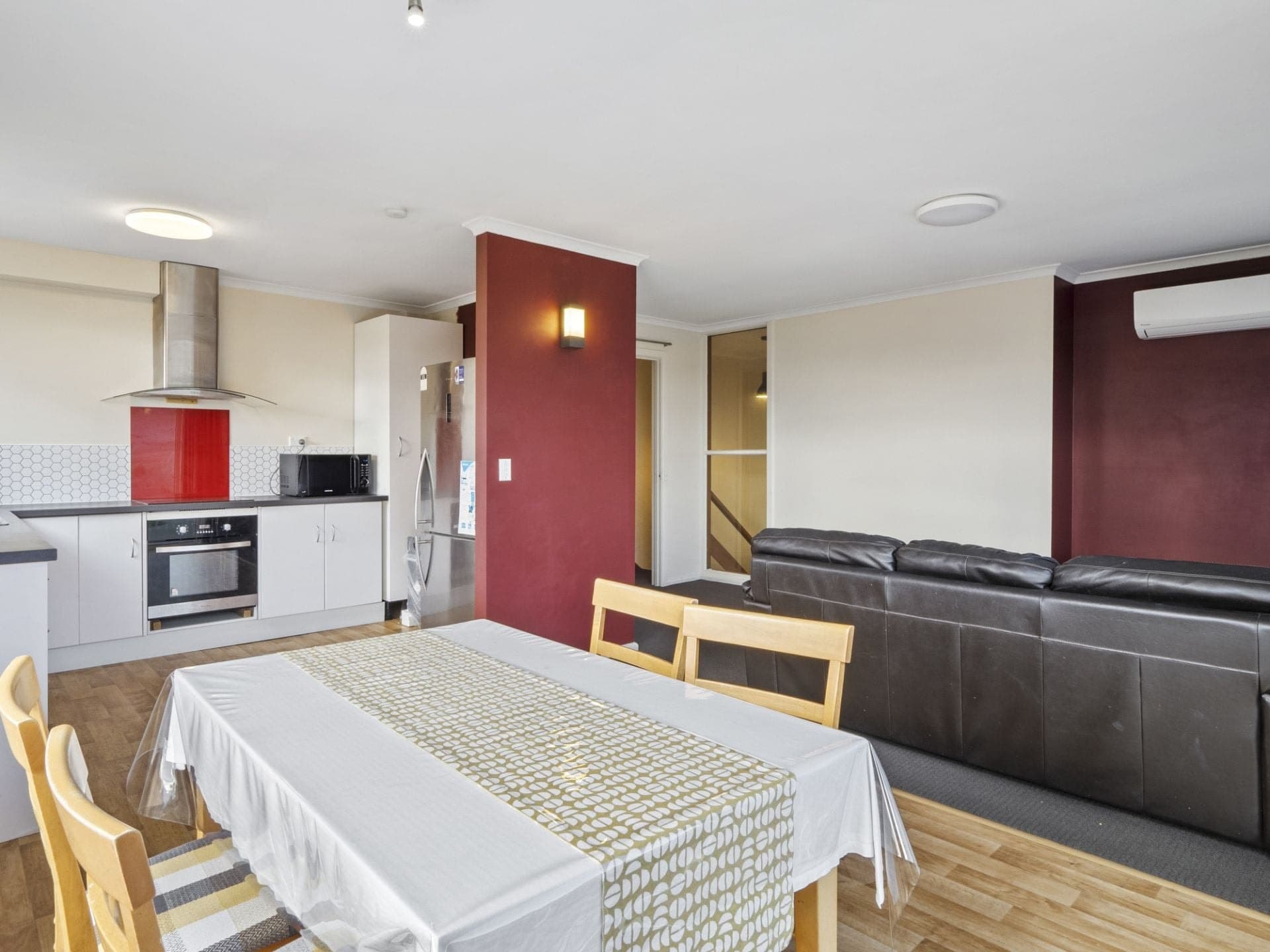 1/8 Dalkeith Court, Sandy Bay, Sandy Bay - Thumbnail 4