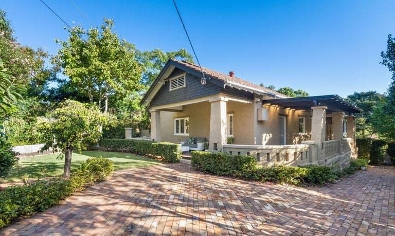18 Clermiston Avenue, Roseville, Roseville - Image 1