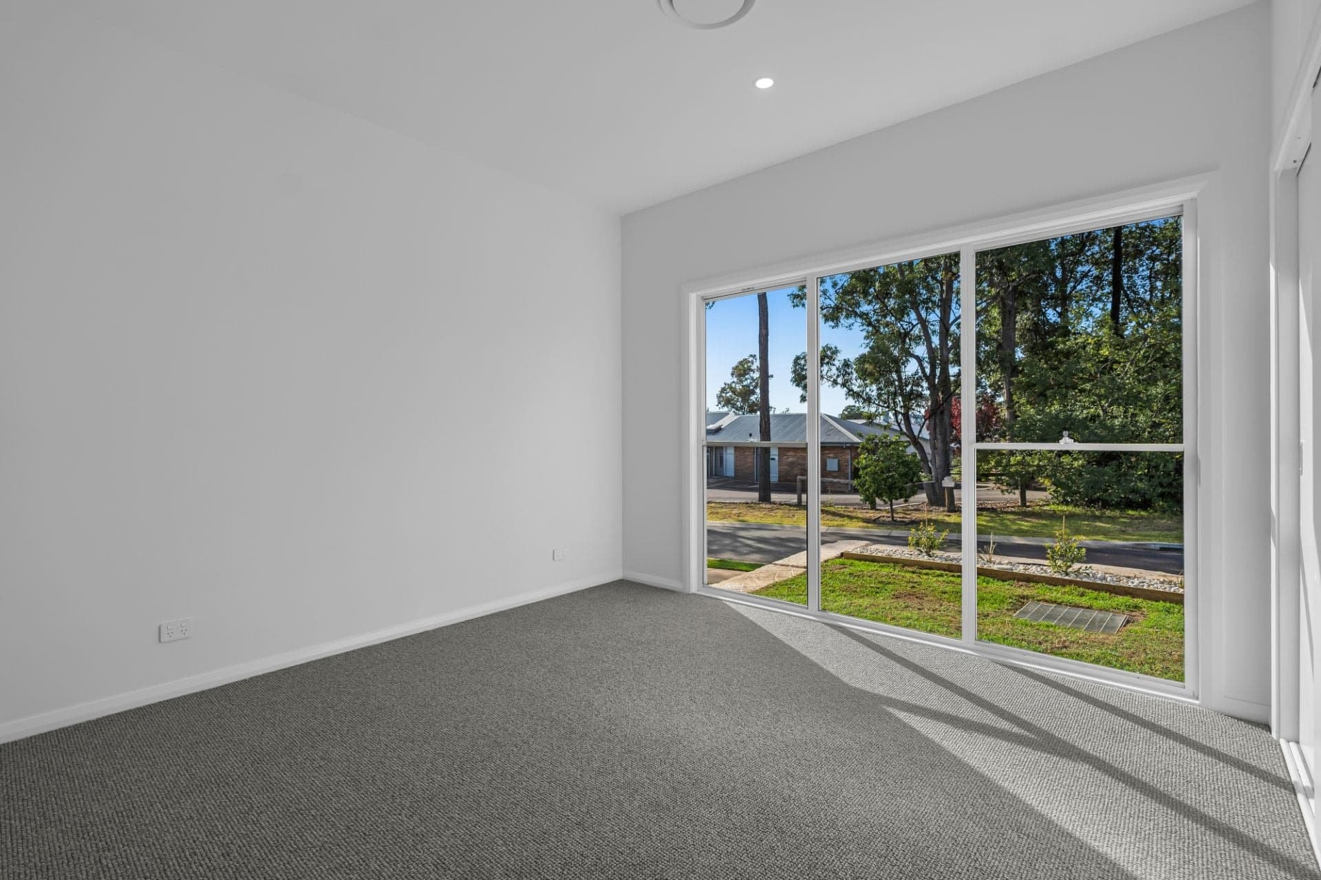 12 Macbeth Close, Oakdale, Oakdale - Thumbnail 6