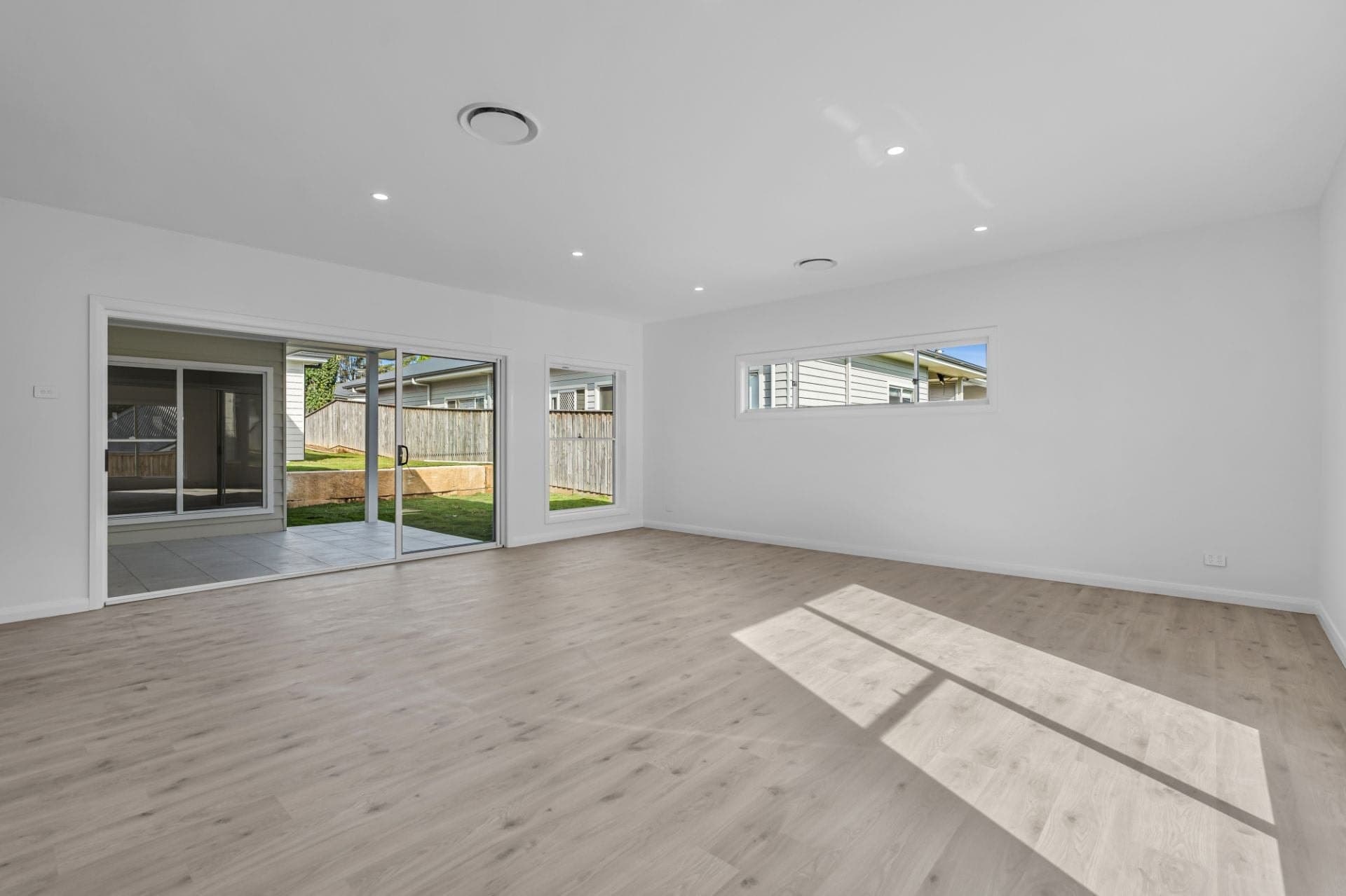 10 Macbeth Close, Oakdale, Oakdale - Thumbnail 4