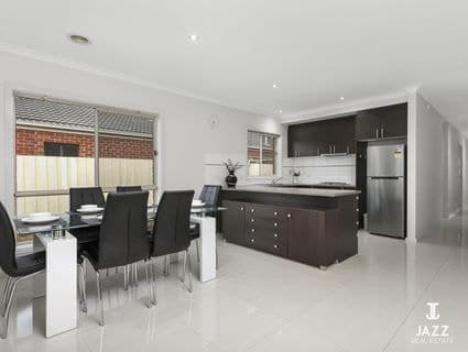 16 Bliss Street, Point Cook - Thumbnail 3