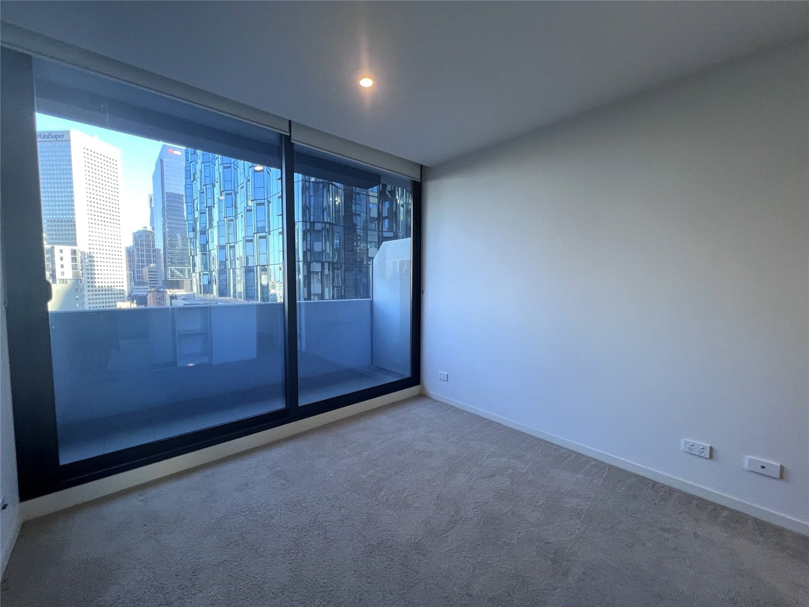 1201/8 Sutherland Street, Melbourne - Thumbnail 5