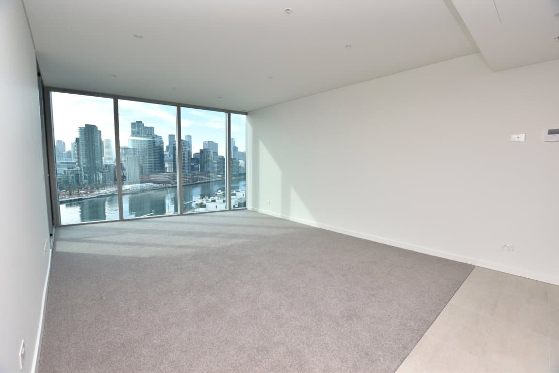 1305/81 South Wharf Drive, Docklands - Thumbnail 4