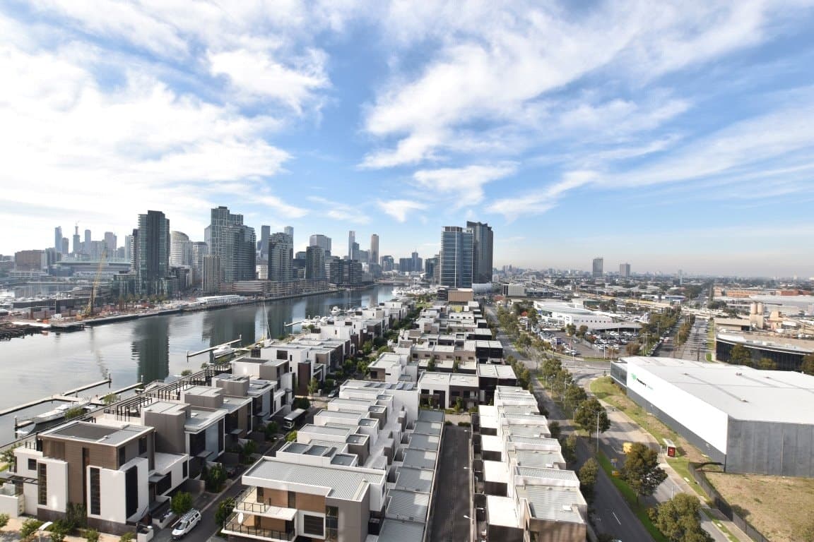 1305/81 South Wharf Drive, Docklands - Thumbnail 8