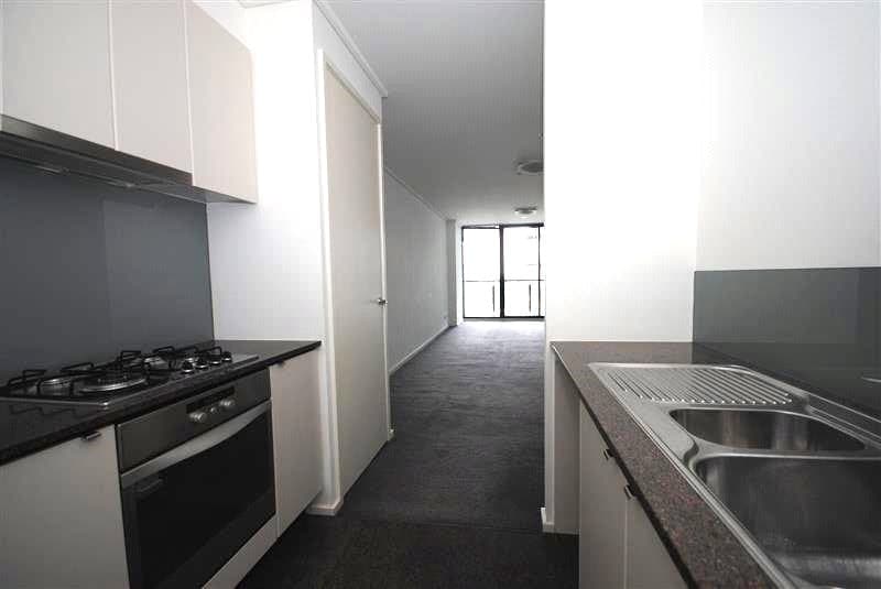 245/173 City Road, Southbank - Thumbnail 2
