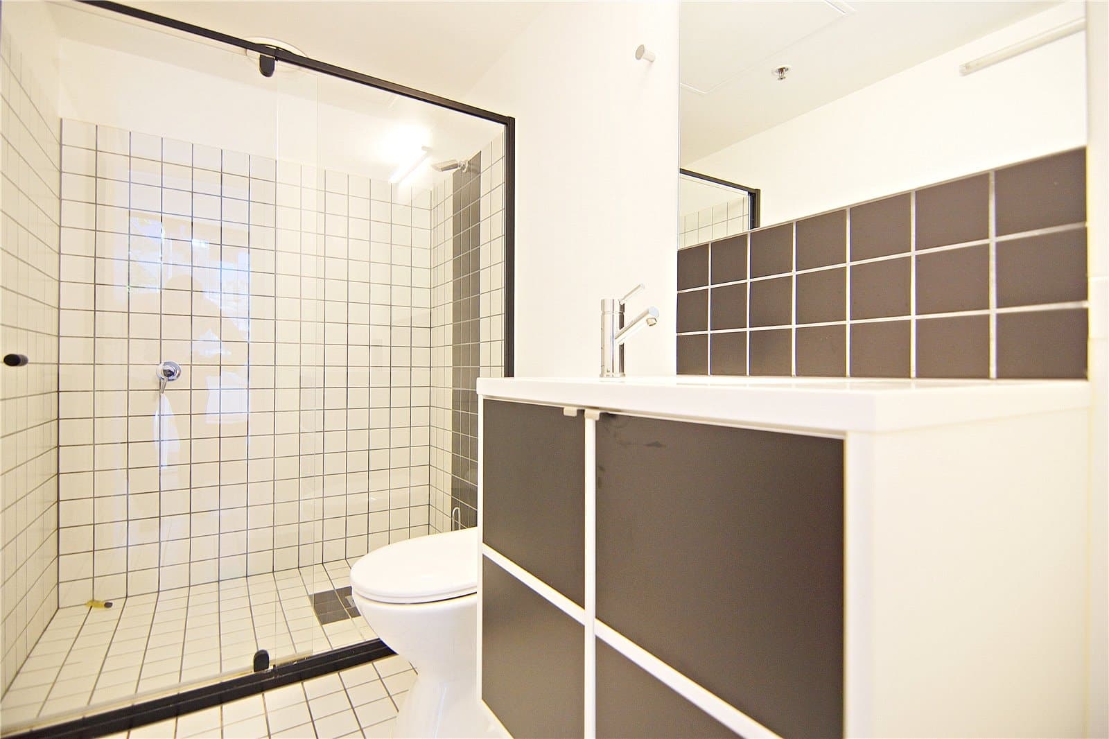 202/31 ABeckett Street, Melbourne - Thumbnail 5