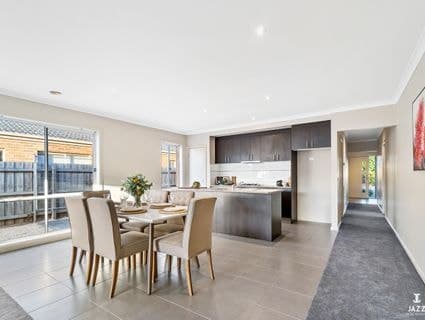 18 Home Road, Point Cook - Thumbnail 5