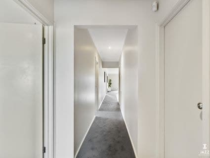 18 Home Road, Point Cook - Thumbnail 8