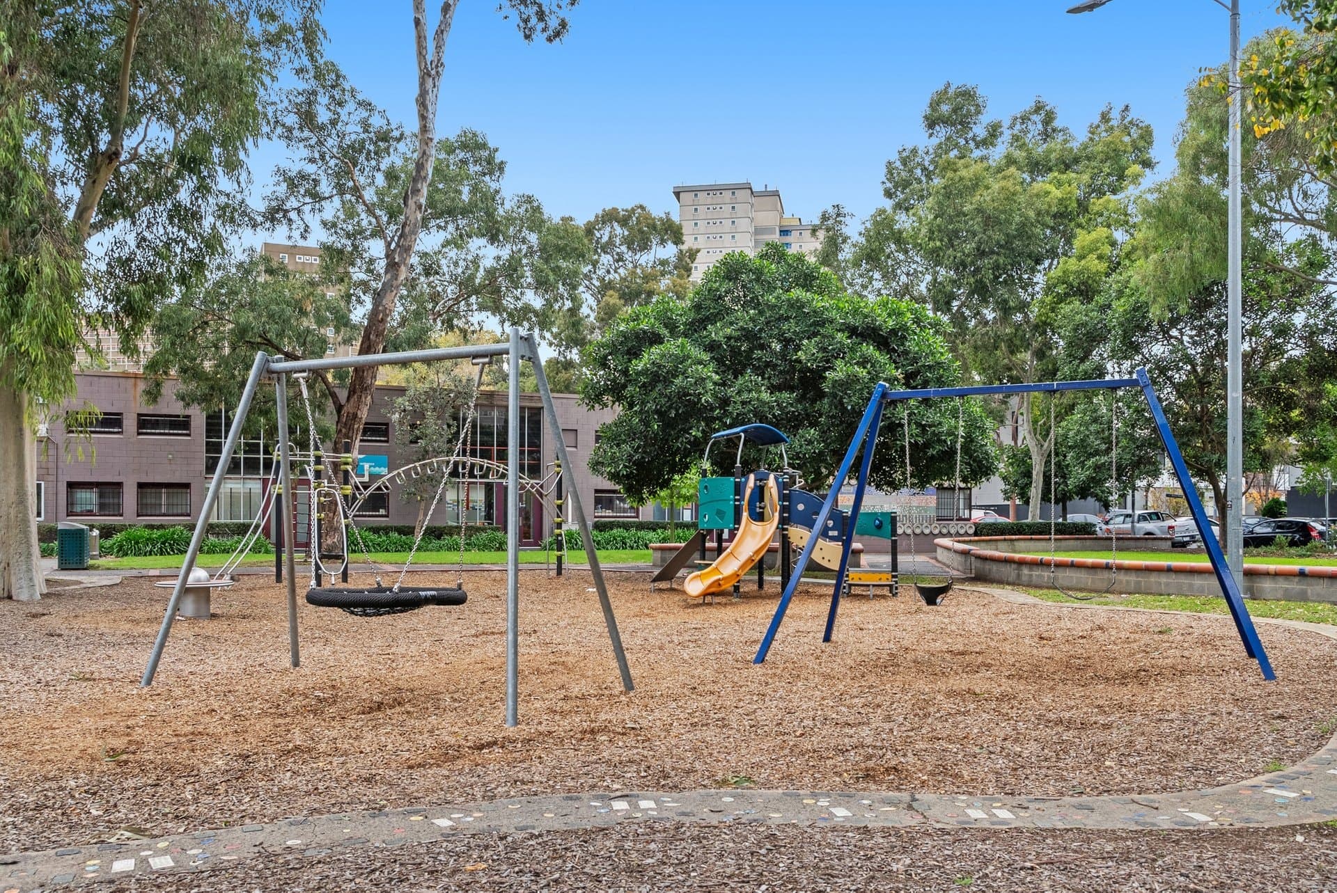 2/48 Curran Street, North Melbourne - Thumbnail 7