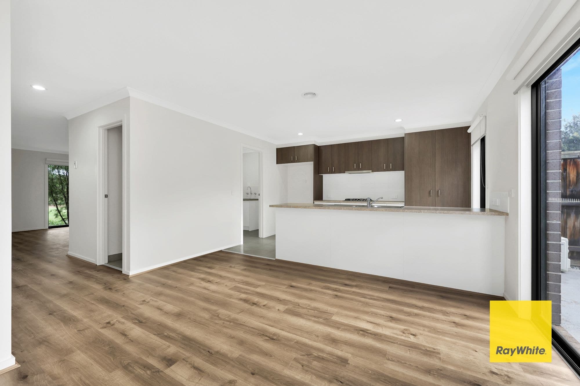 24 Lucca Walk, Mernda VIC 3754, Mernda - Thumbnail 5