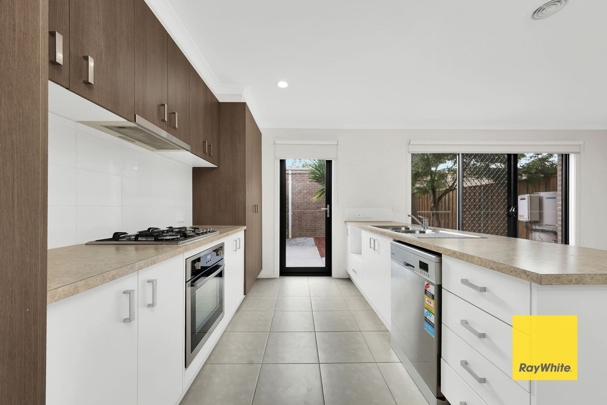 24 Lucca Walk, Mernda VIC 3754, Mernda - Thumbnail 6