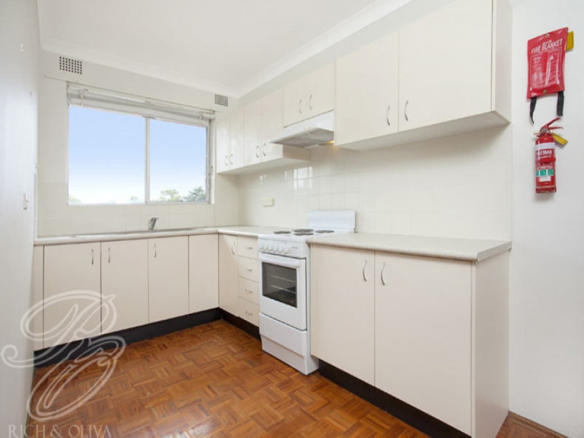 5/36 Pembroke Street, Ashfield - Image 1