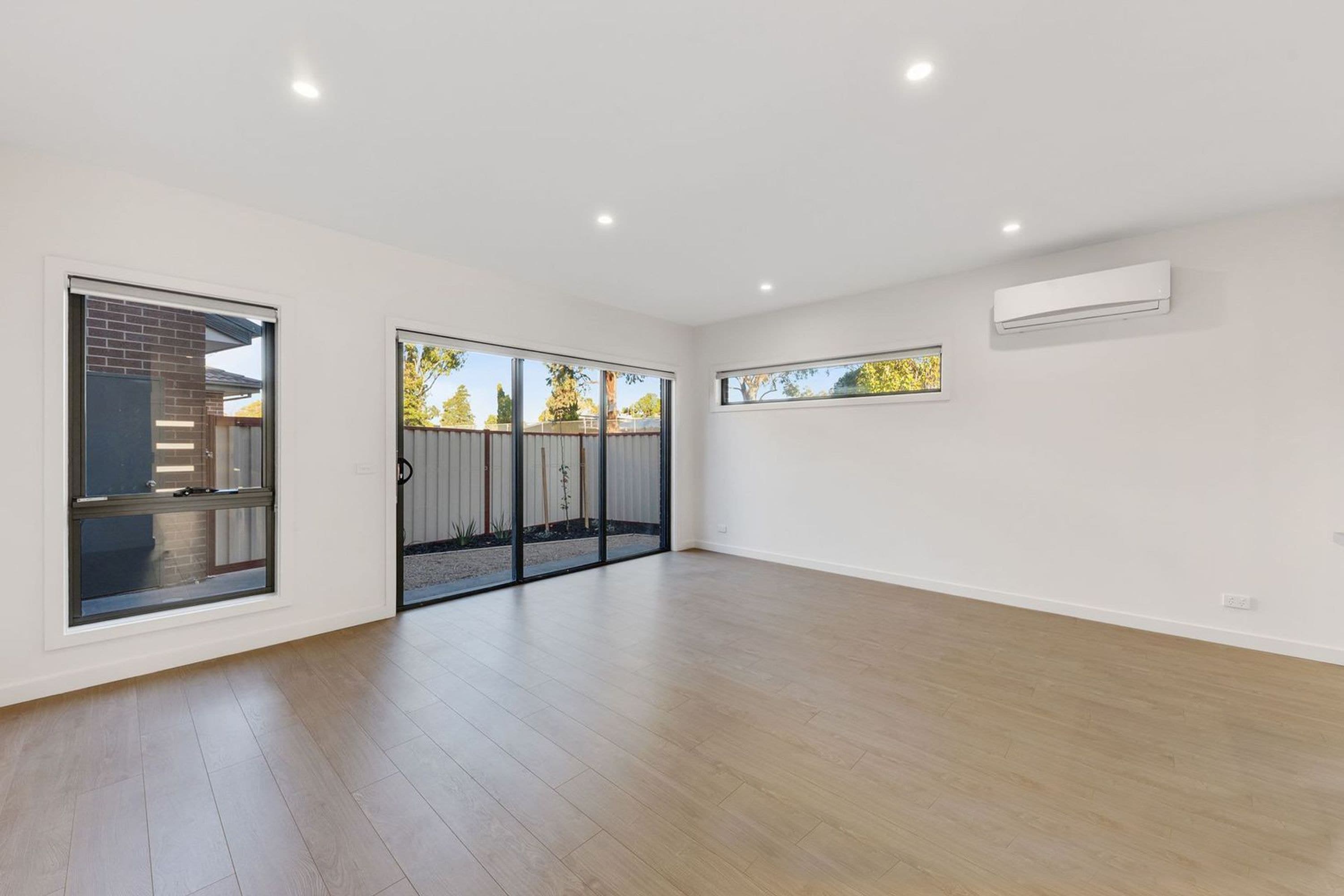 1/2 Stevens Road, St Albans VIC 3021, St Albans - Thumbnail 3