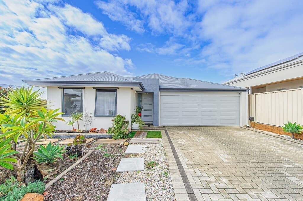 16 Pardillo Way, Caversham - Thumbnail 2