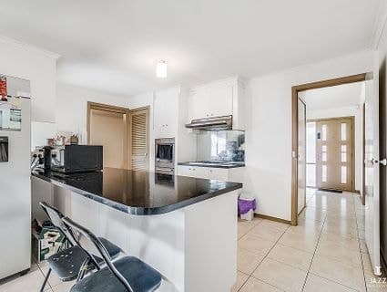 24 Melaleuca Drive, Hoppers Crossing - Thumbnail 6