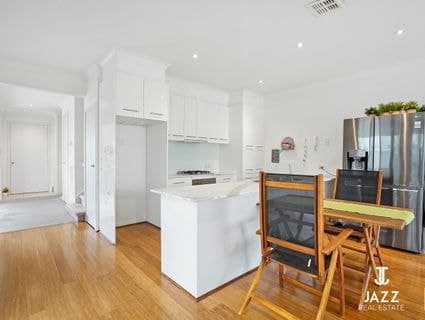 93 Signature Boulevard, Point Cook - Thumbnail 4