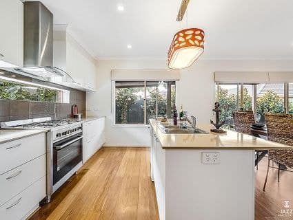 27 Neighbourhood Grove, Point Cook - Thumbnail 7