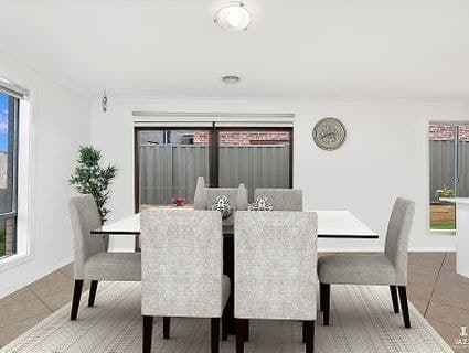 20 Seagrass Crescent, Point Cook - Thumbnail 4
