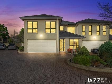 7/2 Sandlewood Lane, Point Cook - Thumbnail 3