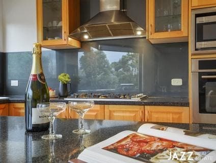 7/2 Sandlewood Lane, Point Cook - Thumbnail 4