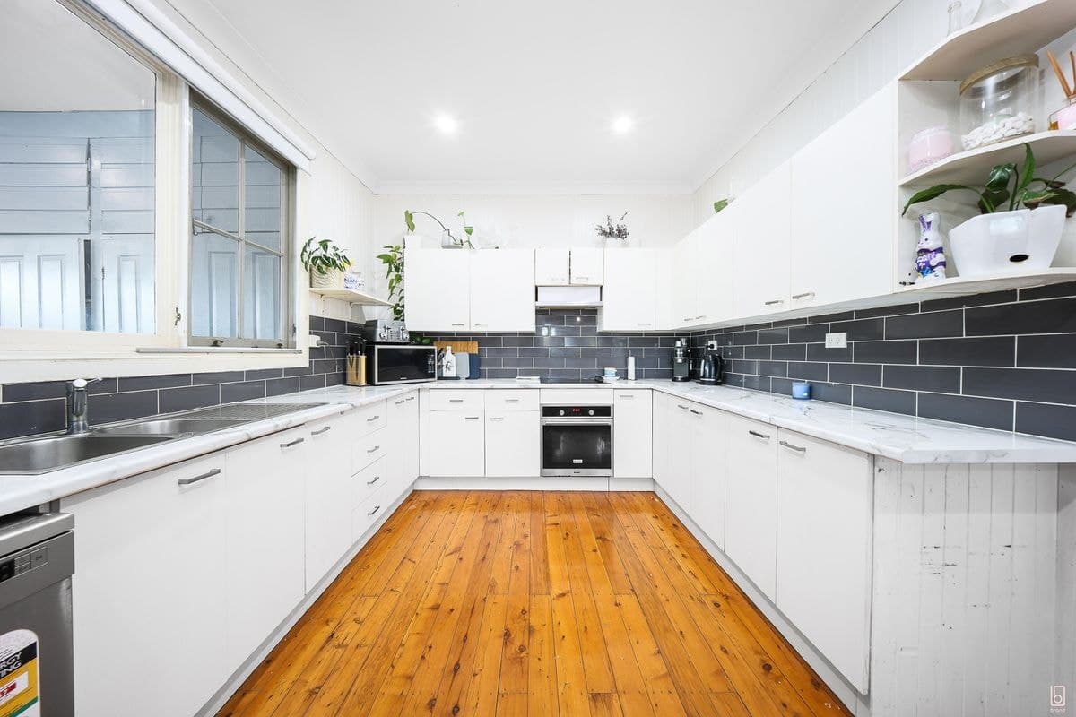 51 Arlington Street, GOROKAN, Gorokan - Thumbnail 5
