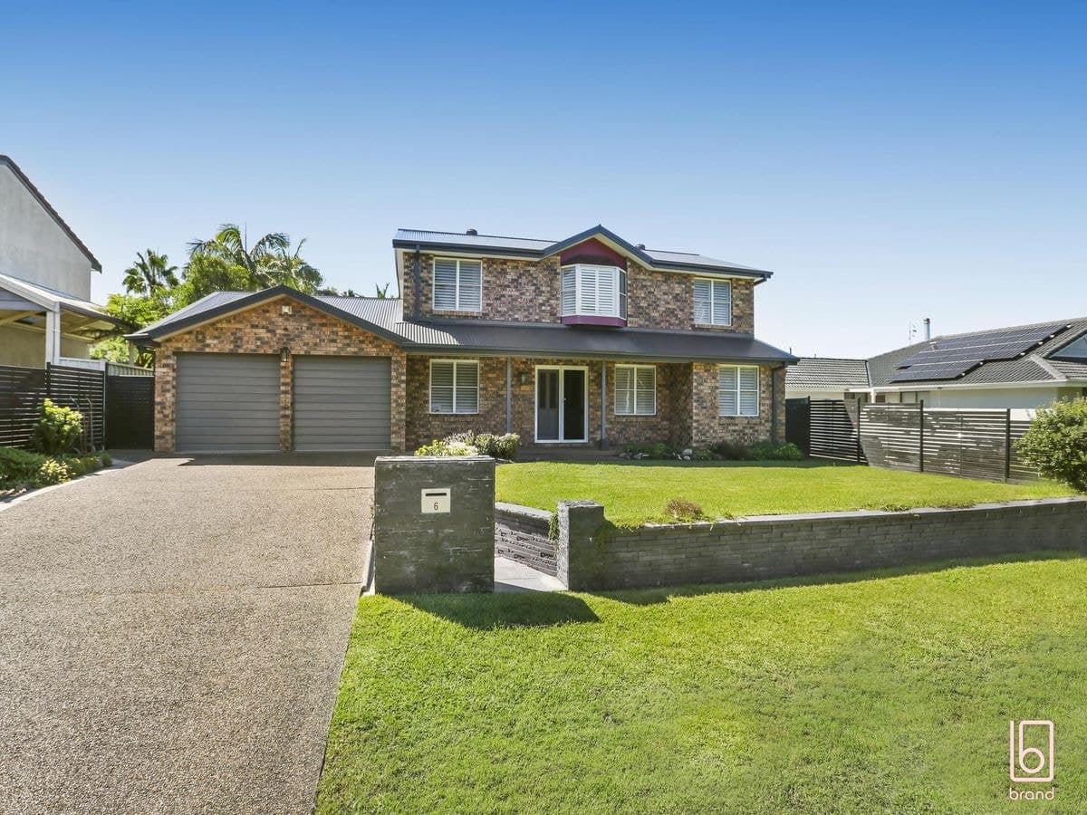 42 Christopher Crescent, Lake Haven, Lake Haven - Thumbnail 3
