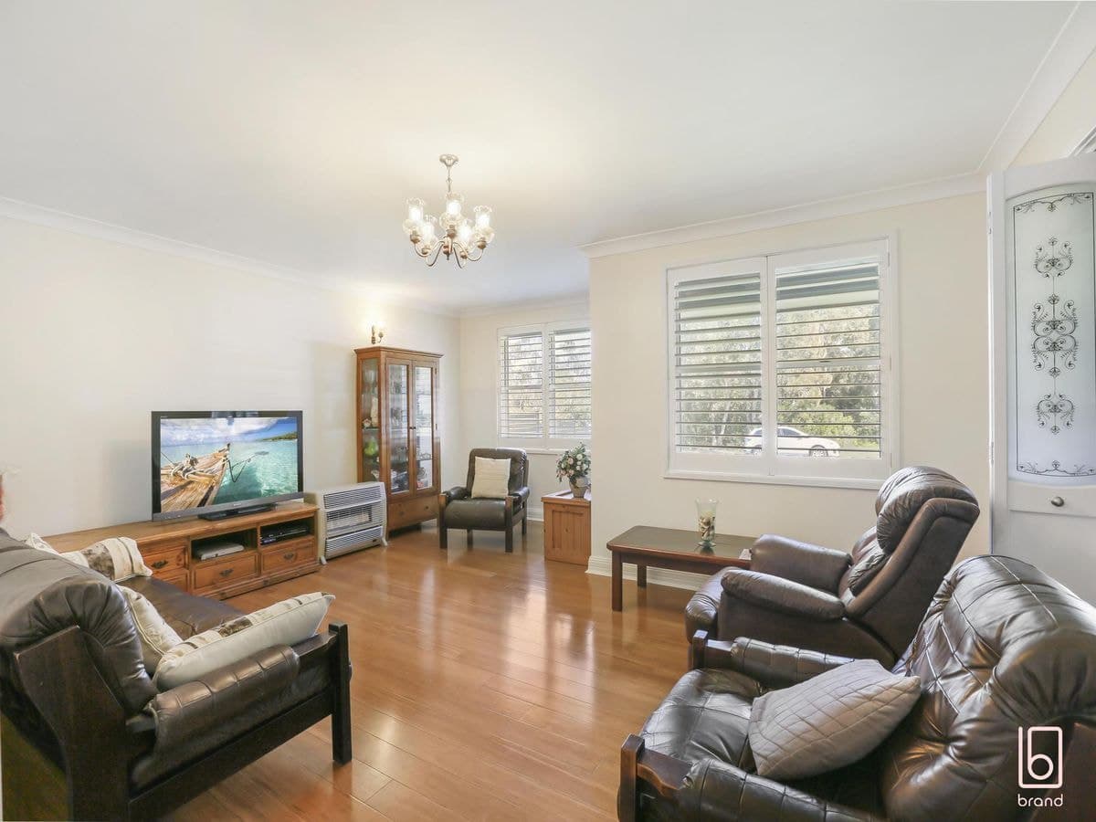 42 Christopher Crescent, Lake Haven, Lake Haven - Thumbnail 4