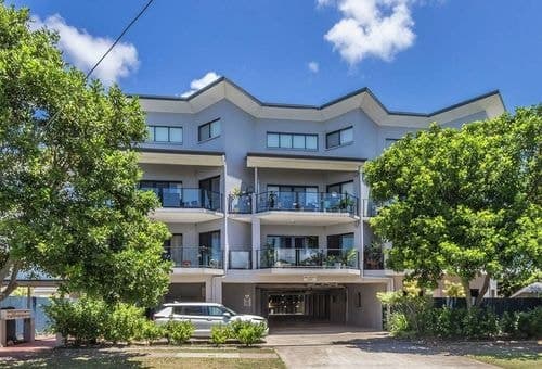 12/14 Yacht Street, Clontarf, Clontarf - Image 1