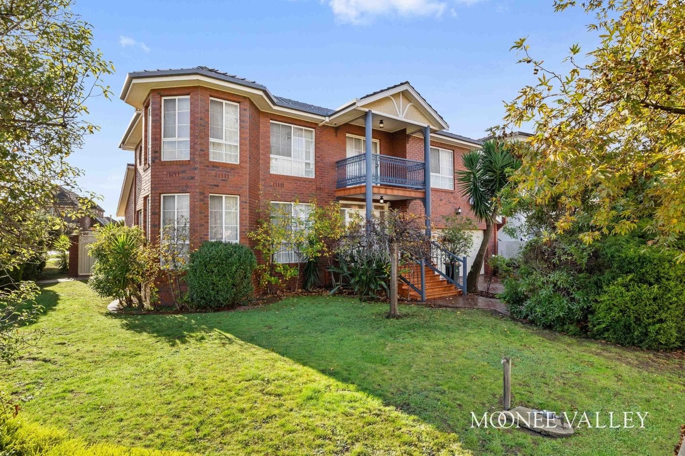 16 Oakley Drive, Avondale Heights, Avondale Heights - Image 1