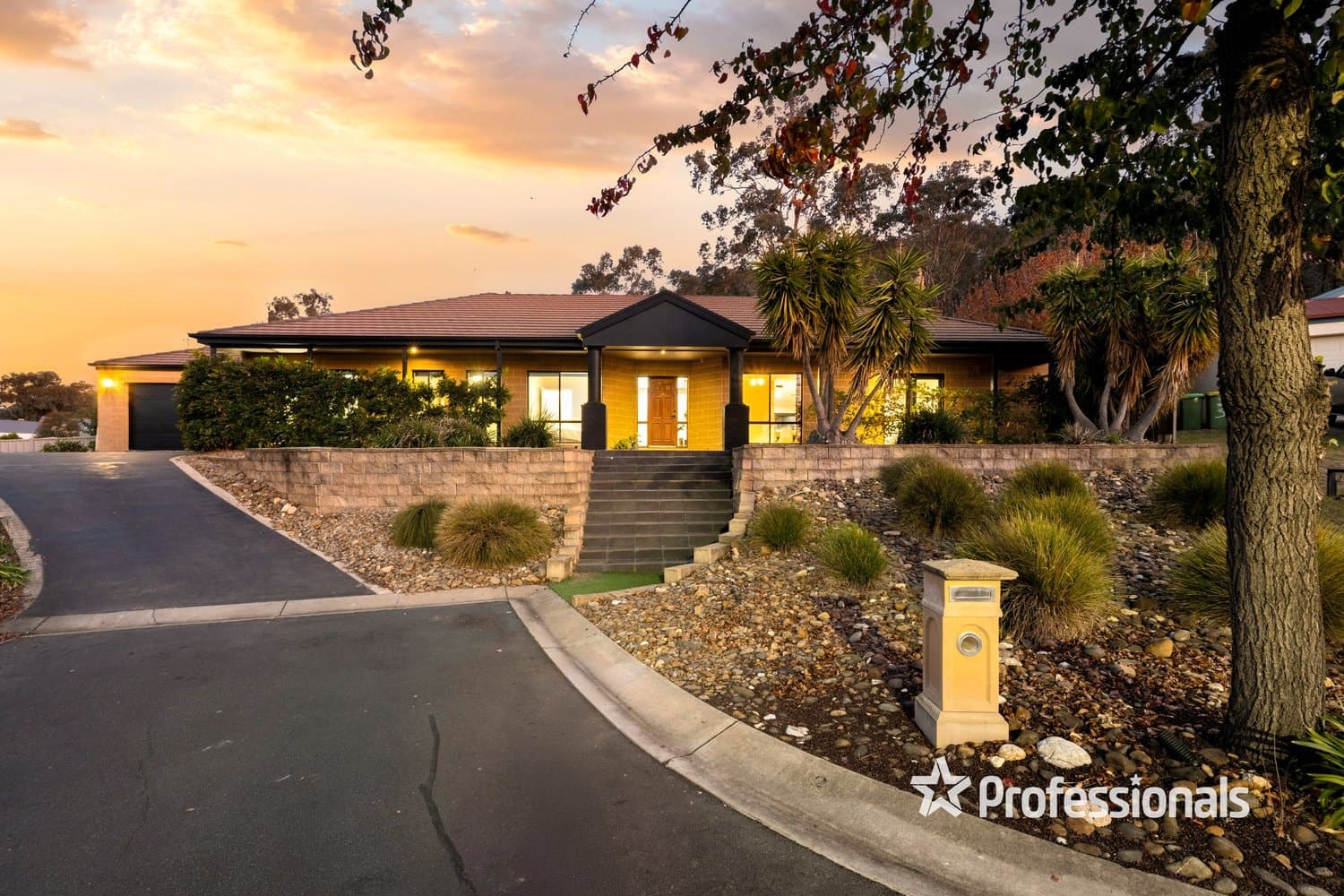 2 Madden Place, West Wodonga VIC 3690, West Wodonga - Image 1