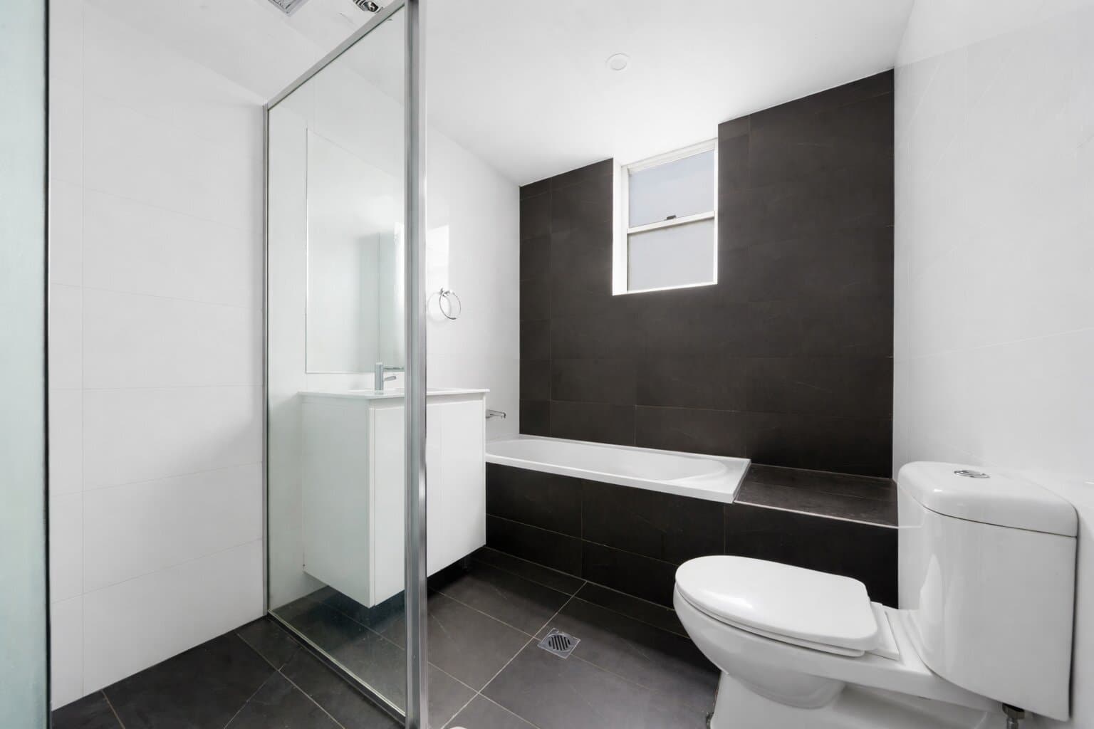 18/140 Good Street, Harris Park - Thumbnail 4