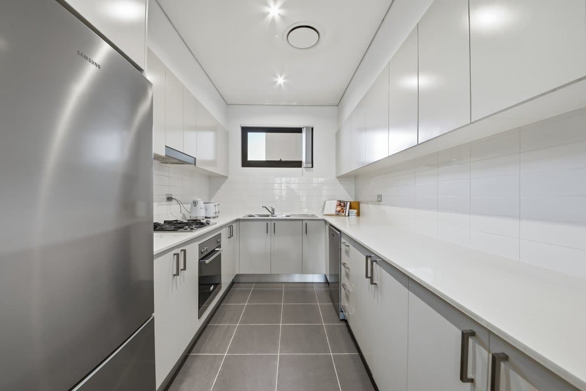 10/ 1-3 Parc Guell Drive, Campbelltown - Thumbnail 2
